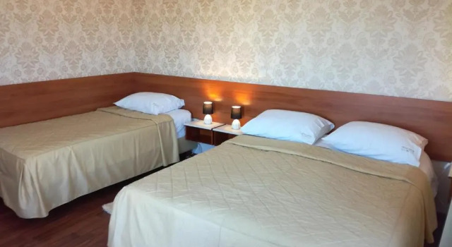 Трёхместный номер Standard Hotel ZaDaR