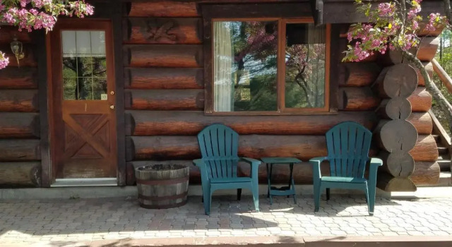 Номер Standard с видом на бассейн Nootka Lodge
