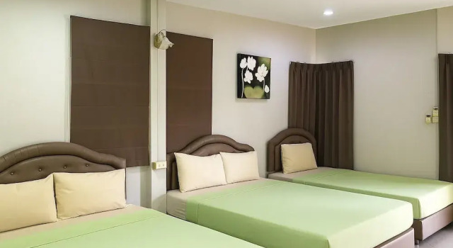 Пятиместный семейный номер Standard с балконом Pleai Ta Lea Resort