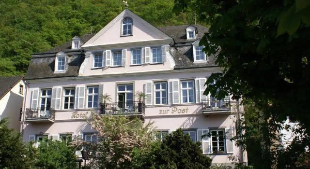 Romantisches Hotel zur Post, Забронировать Отель Отели Хунсрюк с парковкой, Парковка
