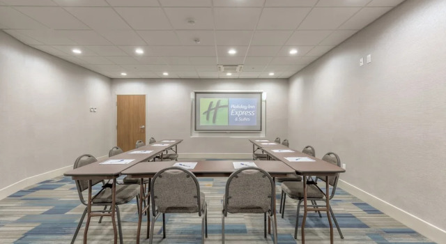 Двухместный номер Standard Holiday Inn Express & Suites Tulsa Midtown by IHG