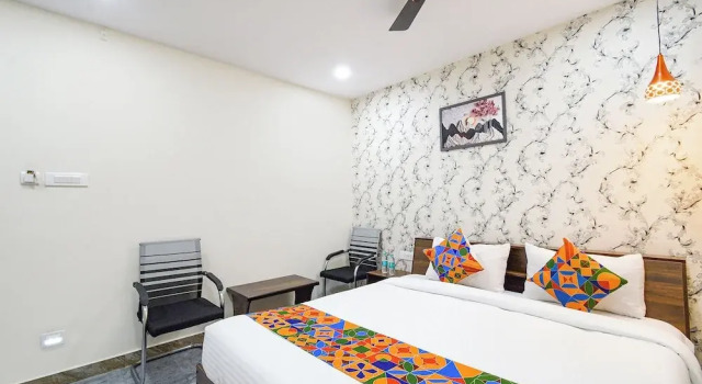 Люкс Luxury Fabhotel Elite Inn