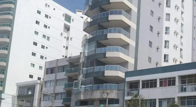 Edifício Vinícius Beira mar vista lateral