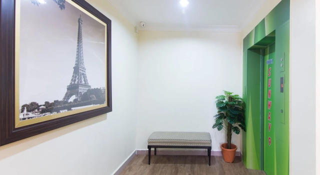 OYO 308 Hotel Sunjoy 9
