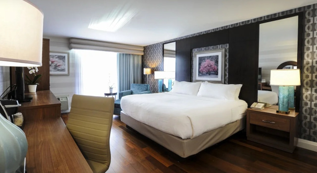 Номер Standard с балконом Holiday Inn Niagara Falls-By the Falls by IHG
