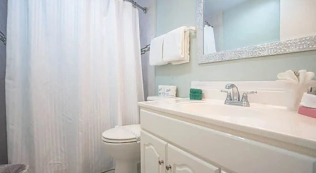 Четырёхместный номер Standard Carriage House Resort Motel