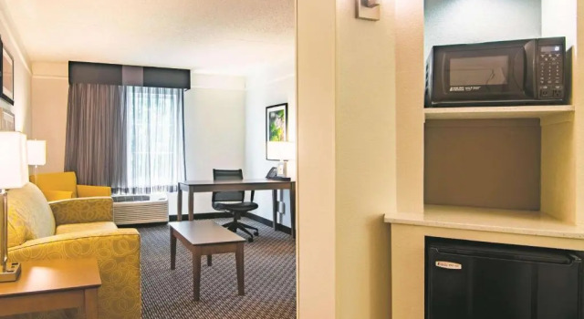 Люкс Deluxe La Quinta by Wyndham Oklahoma City Norman