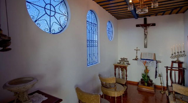 Finca Hotel Los girasoles, Boek Hotel Montenegro 