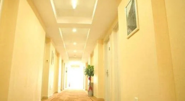 Super 8 by Wyndham Putian Hanjiang Shang Ye Cheng, Book Hotel Hoteller i Chengxiang med parkering, Parkering