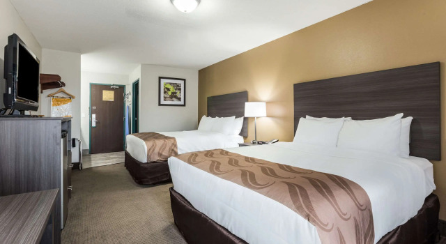 Standard Neljän hengen huone Days Inn - Clare