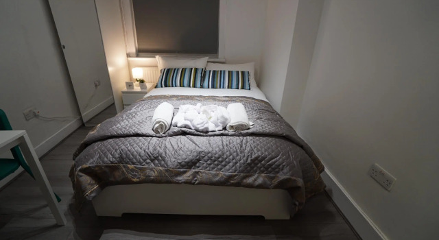 Апартаменты London Queen Park Apartments