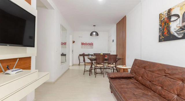 Apartamento para Famílias, Pertinho da Avenida e da Praia de Bombas - 2 dorms 6 pessoas