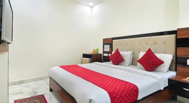 Hotel Excellency, Забронировать Отель Отели Нью-Дели с завтраком, Завтраки