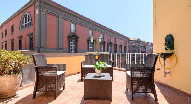 Huoneisto Into Mann in Naples With 5 Bedrooms and 5 Bathrooms