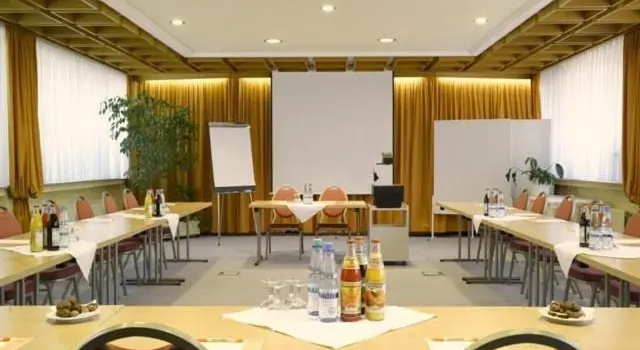 Hotel Schoch, Rezervasyon Otel Swabian Forest otoparklı oteller, Otopark