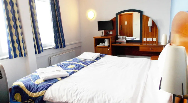 Полулюкс London - Wembley International Hotel