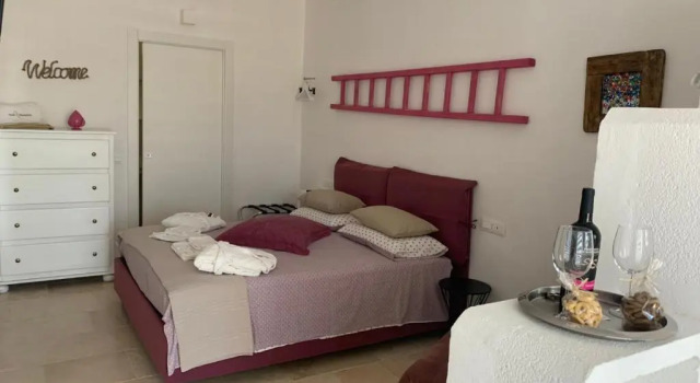 FEUDI MANDOLIVO, Buchen Sie Hotel Ceglie Messapica Itria-Tal