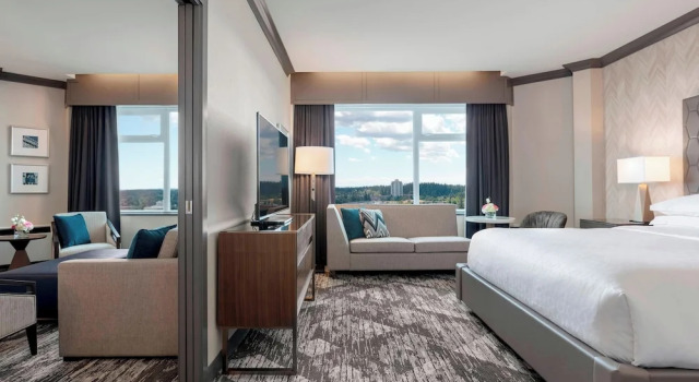 Двухместный номер Standard Пентхаус Sheraton Vancouver Guildford Hotel