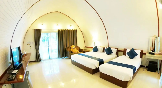 Трёхместный семейный номер Standard c 1 комнатой с балконом Khao Yai Fantasy Resort