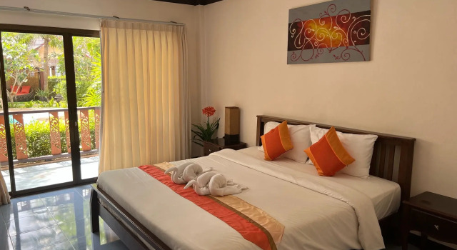 Lanta Seafront Resort