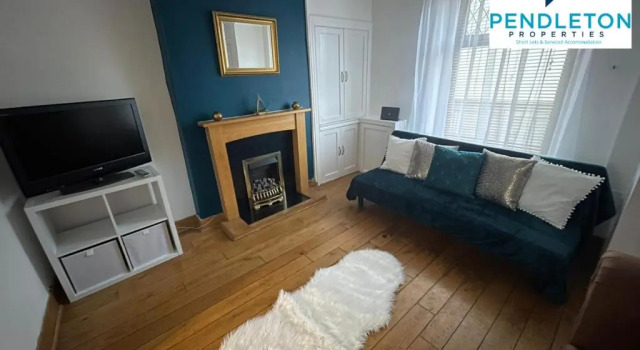 Cosy 2 bed property Contractor and Leisure Stays, Забронировать Отель Отели в центре Клайтеро, в центре
