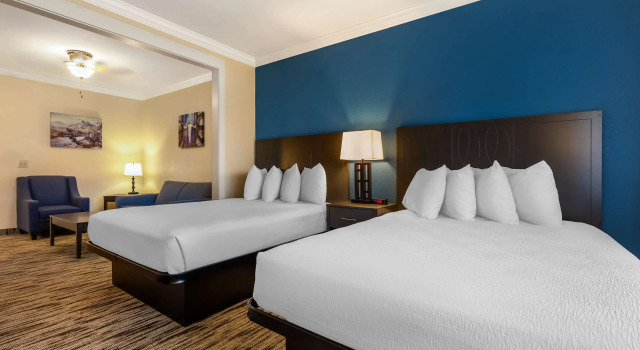 Четырёхместный люкс Best Western Dinosaur Valley Inn & Suites