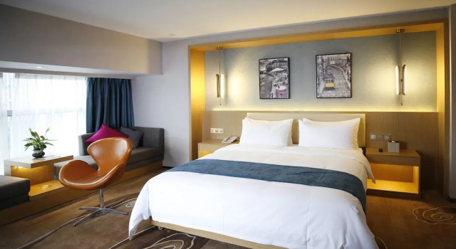 Manhatton Hotel Guangxi Univeristy