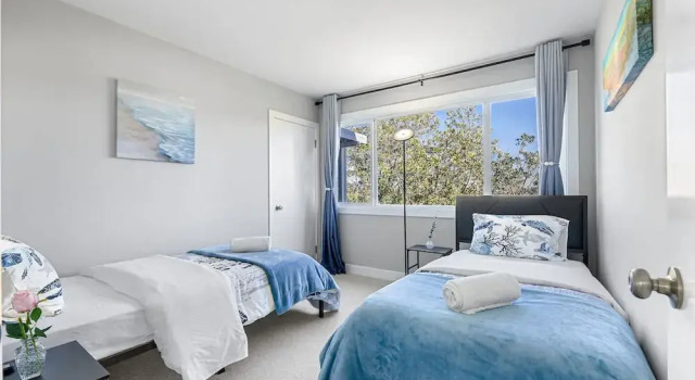 Gem by the sea None-obstructive Ocean View