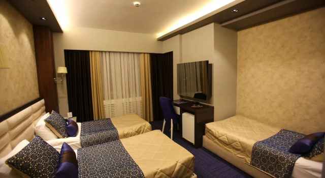 Трёхместный номер Standard Prestige Hotel