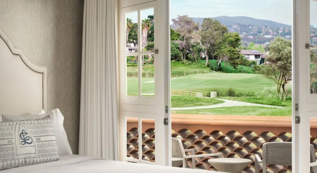 Четырёхместный номер Standard с видом на поле для гольфа Omni La Costa Resort & Spa Carlsbad