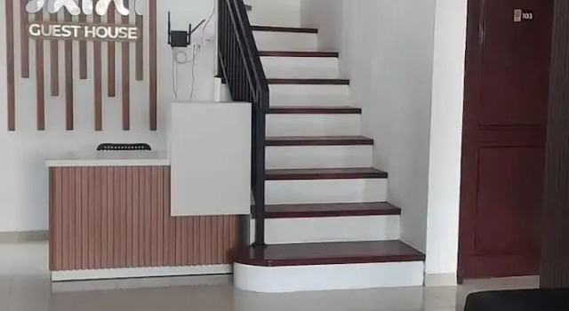 Shini Guest House
