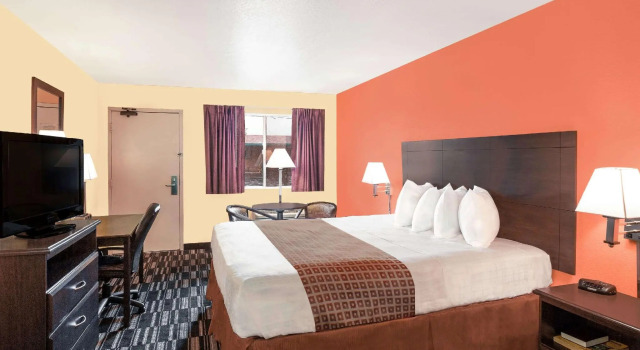 Двухместный номер Standard Howard Johnson by Wyndham Modesto Ceres