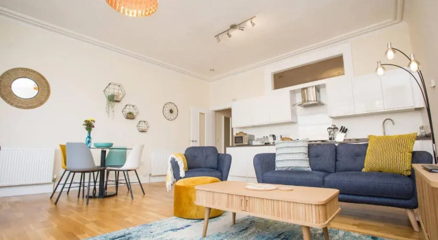 Victoria Apartment 1, Забронировать Апартаменты/квартира Отели Торки с парковкой, рядом с Beacon Cove, Парковка