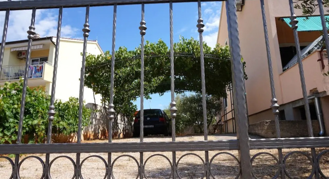 Apartment Summer Day, Забронировать Апартаменты/квартира Водице Шибенско-Книнская жупания, рядом с Пристань для яхт ACI Водице