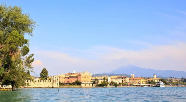 Коттедж Lazise Lakeside Haven Retreat