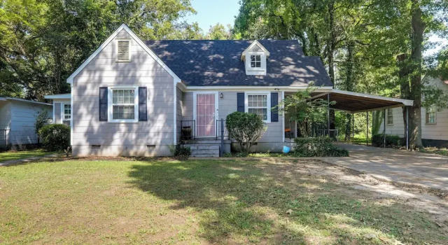 Коттедж Updated North Greenwood Cottage < 1 Mi to Dtwn!