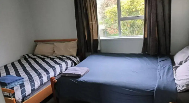 3 Bedroom House A, Забронировать Дом для отпуска Коттеджи Озера Роторуа, Коттедж