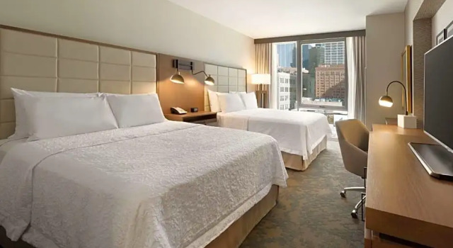 Четырёхместный студия-люкс Hampton Inn Chicago West Loop Fulton Market Area