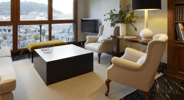 Playa de La Concha 5 Apartment by FeelFree Rentals