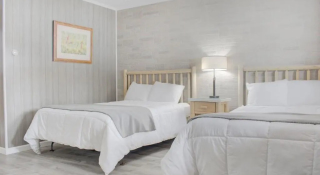 Четырёхместный номер Standard North Creek Lodge at Gore Mountain