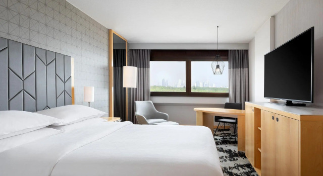 Двухместный номер Premium Sheraton Frankfurt Airport Hotel & Conference Center