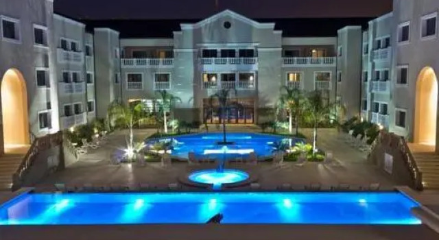 Двухместный люкс Howard Johnson Hotel & Casino