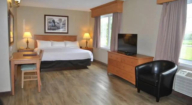Двухместный люкс Auberge Bouctouche Inn & Suites