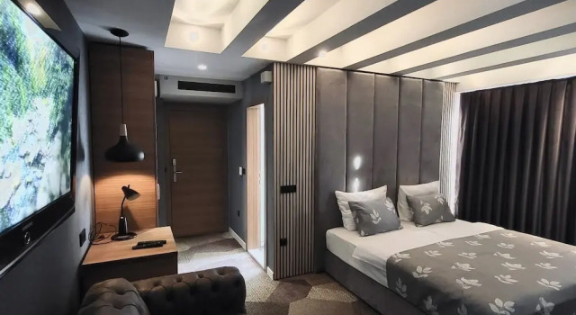 Трёхместный номер Standard с балконом Hotel City View Deluxe