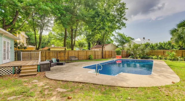Коттедж < 2 Mi to Dtwn Pensacola: Peaceful Home w/ Patio