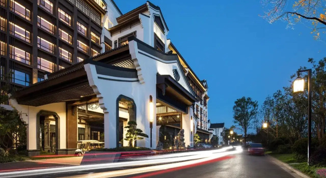 Steigenberger Wuxi, Varaa Hotelli Hotellit Wuxi uima-altaalla, Uima-allas