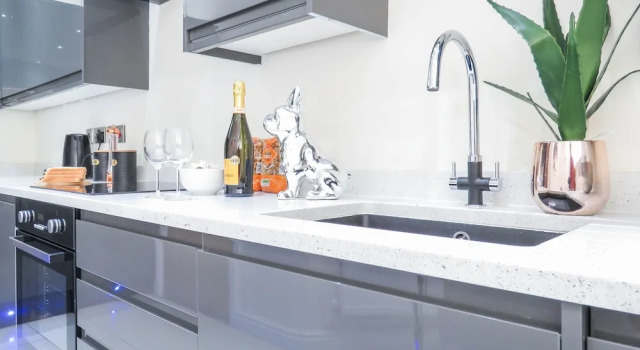 Номер Business Tudors eSuites Birmingham Townhouse Private Garden Free Parking