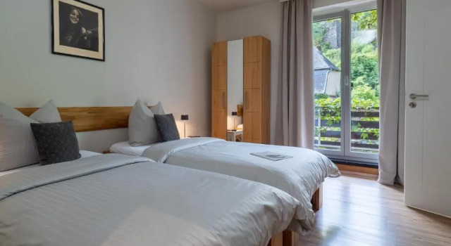 Семейный номер Standard с балконом Hotel Heintz