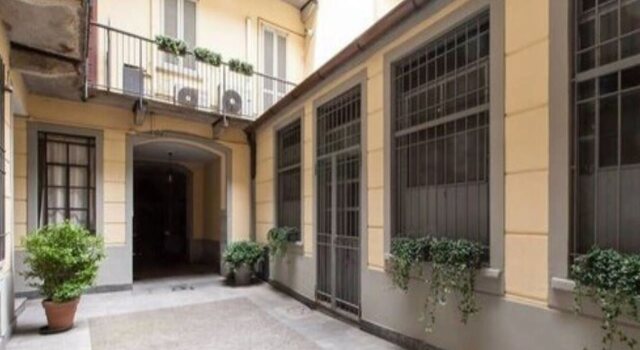 Luxurious & Spacious Flats in Duomo, Забронировать Апартаменты/квартира Апартаменты Милана, рядом с Улица Виа-Манцони, Апартаменты/квартира