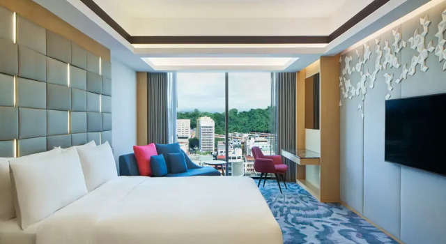Двухместный клубный номер Standard с видом на город Le Meridien Kota Kinabalu